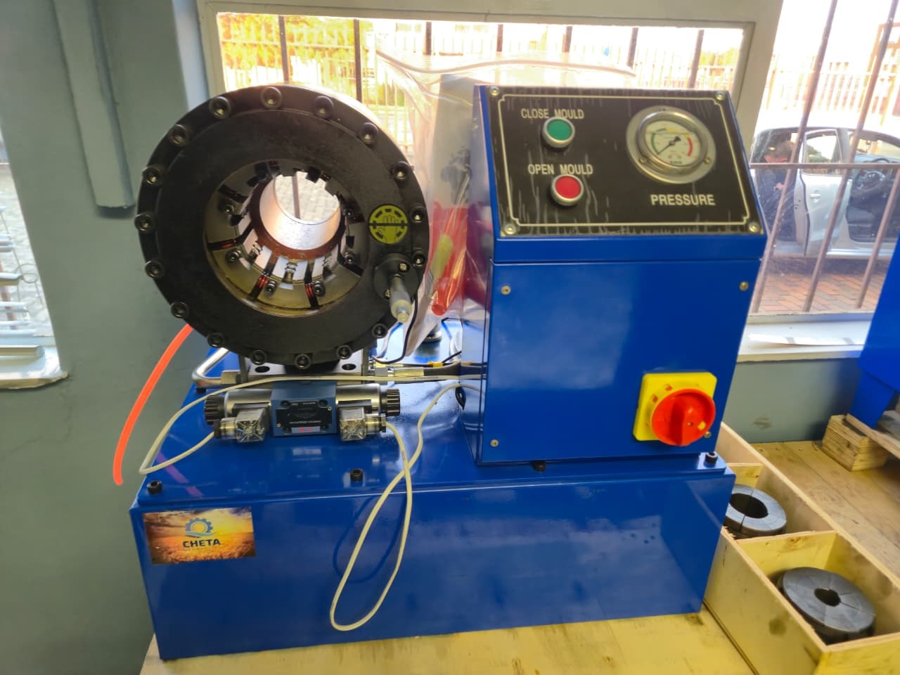 11/2” P20 HOSE CRIMPER (220V) SINGLE PHASE